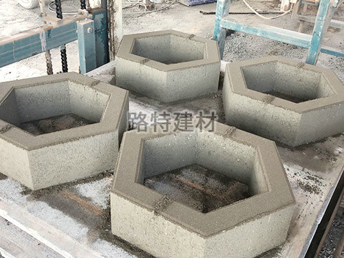 護(hù)坡磚